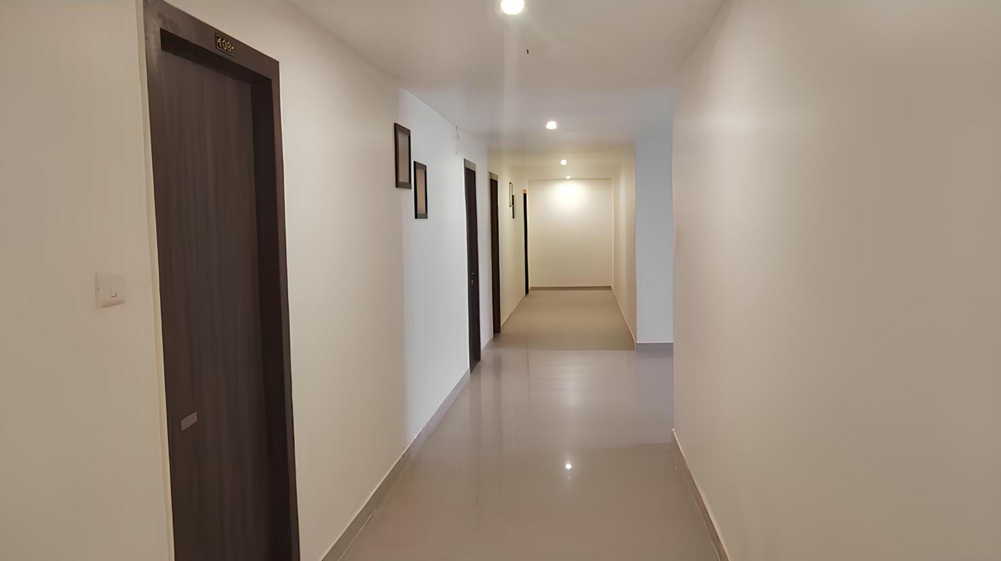 Club 7 Resort And Banquets Bareilly Extérieur photo