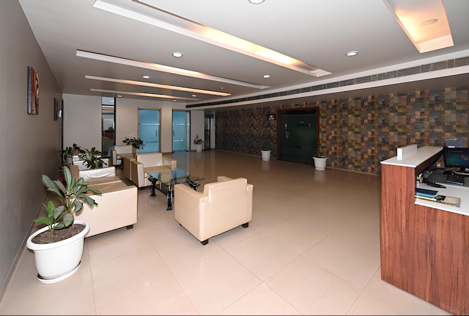 Club 7 Resort And Banquets Bareilly Extérieur photo